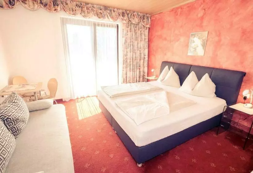 Standard Kolmen Hengen Huone Parveke, Pension Waldruh   Tannenheim