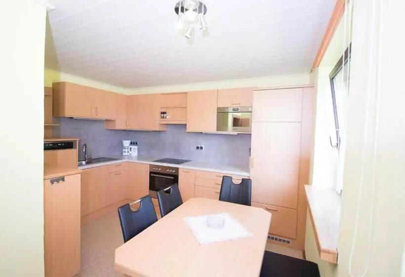 Superior-huoneisto 2 Makuuhuonetta, Pension Waldruh   Tannenheim
