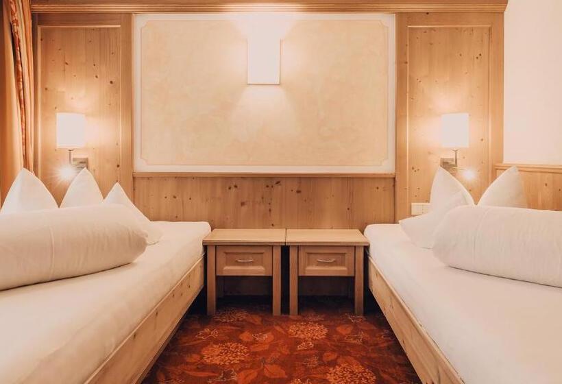 جناح عائلي, Auhof Kappl