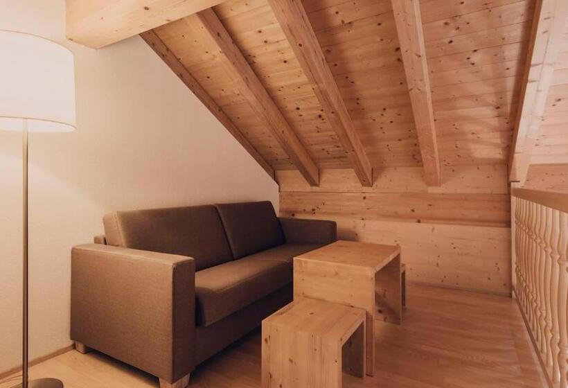 جناح سوبيريور, Auhof Kappl