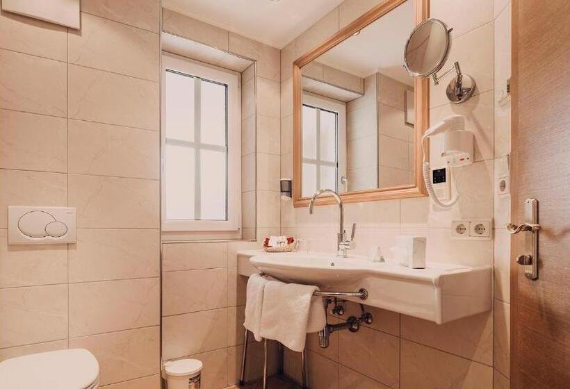 غرفة قياسية, Auhof Kappl