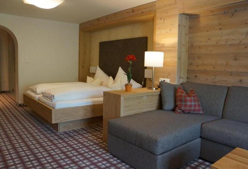 غرفة قياسية ثلاثية, Bergblick