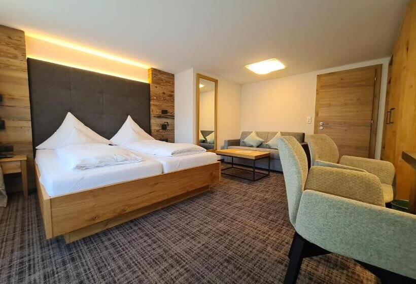 غرفة ديلوكس مزودة بشرفة, Bergblick