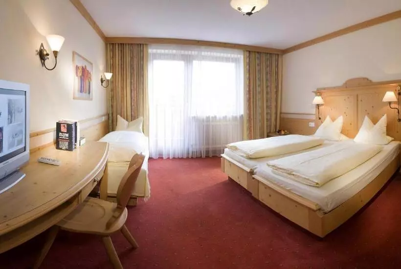 Habitació Triple Estàndard, Bruno