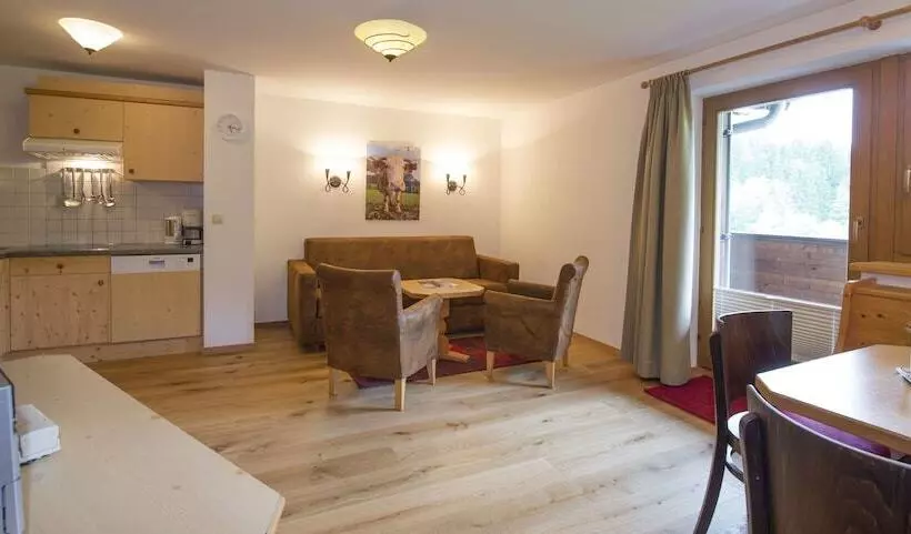 バルコニー付き１ベッドルームアパートメント, Ferienappartements Landhof