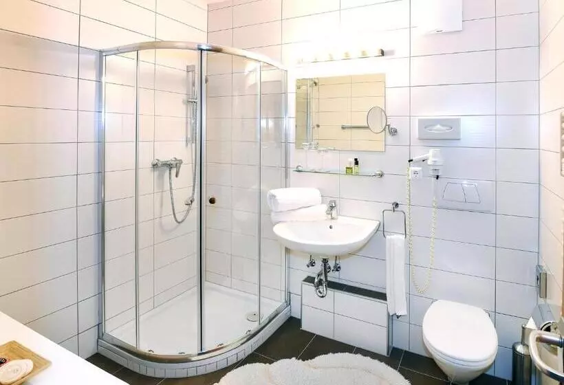 ファミリールーム, Seehaus Kärnten Inn Mit Direktem Seezugang Und E Ladestation
