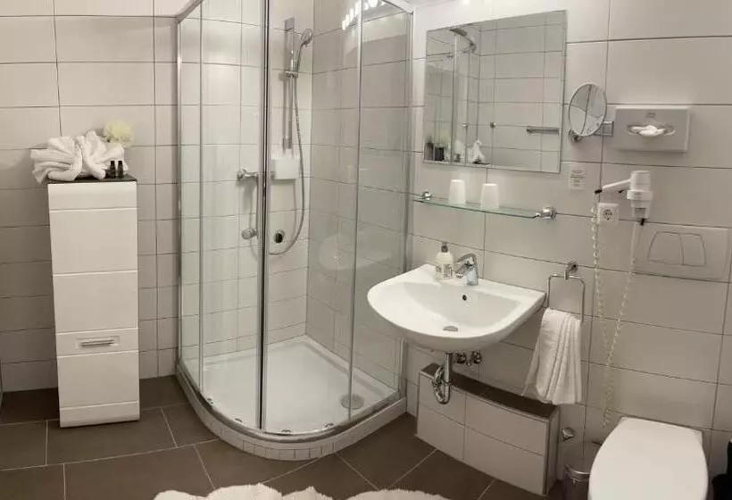 ファミリールーム, Seehaus Kärnten Inn Mit Direktem Seezugang Und E Ladestation