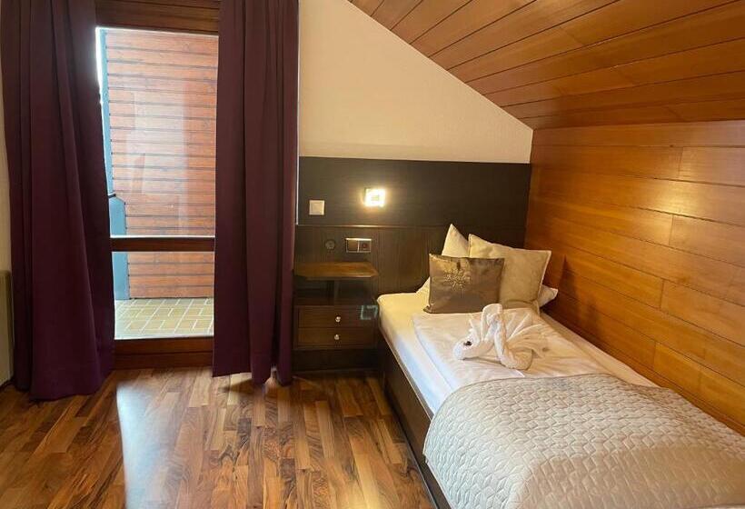 חדר משפחתי, Seehaus Kärnten Inn Mit Direktem Seezugang Und E Ladestation