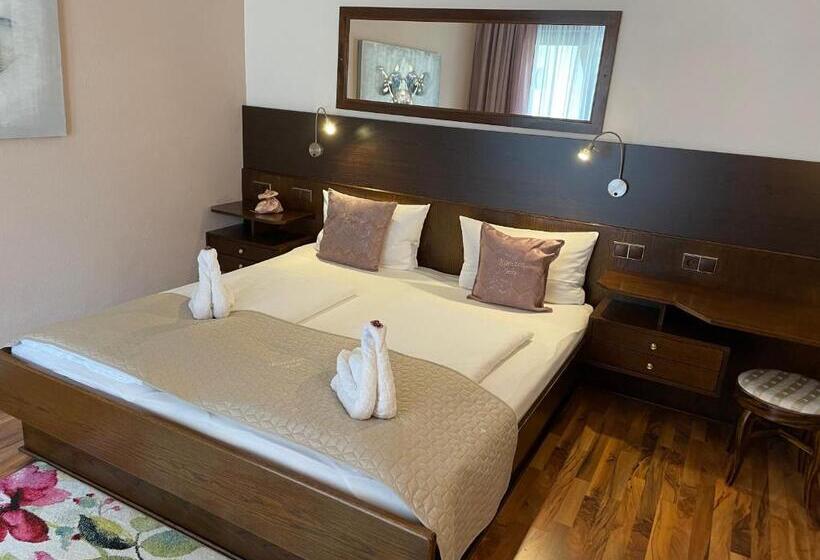 חדר סטנדרט לשלושה, Seehaus Kärnten Inn Mit Direktem Seezugang Und E Ladestation