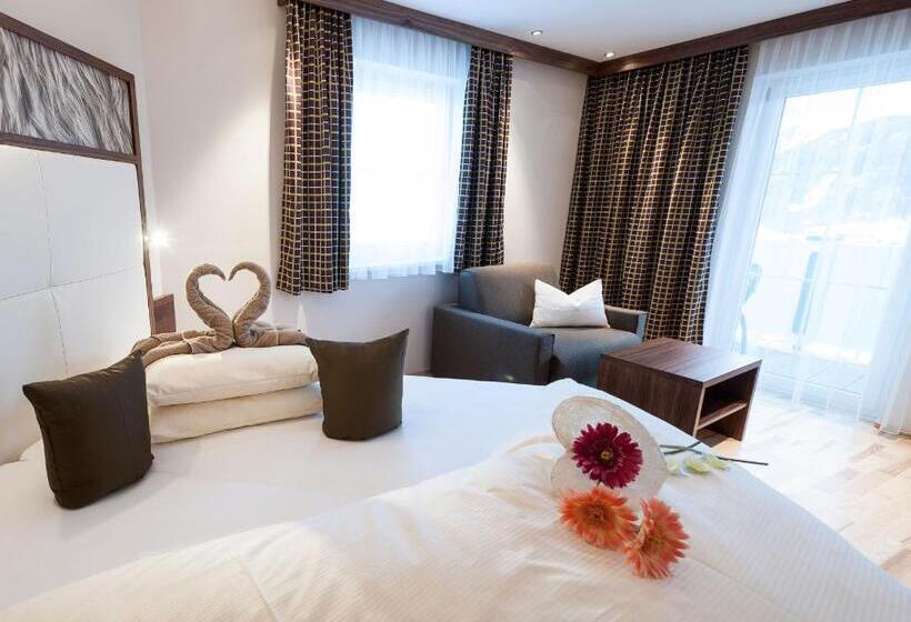 Номер Deluxe, Jennys Schlössl