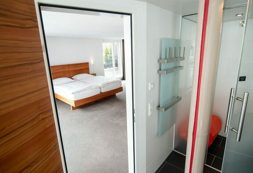 디럭스 룸, Pepis Ski