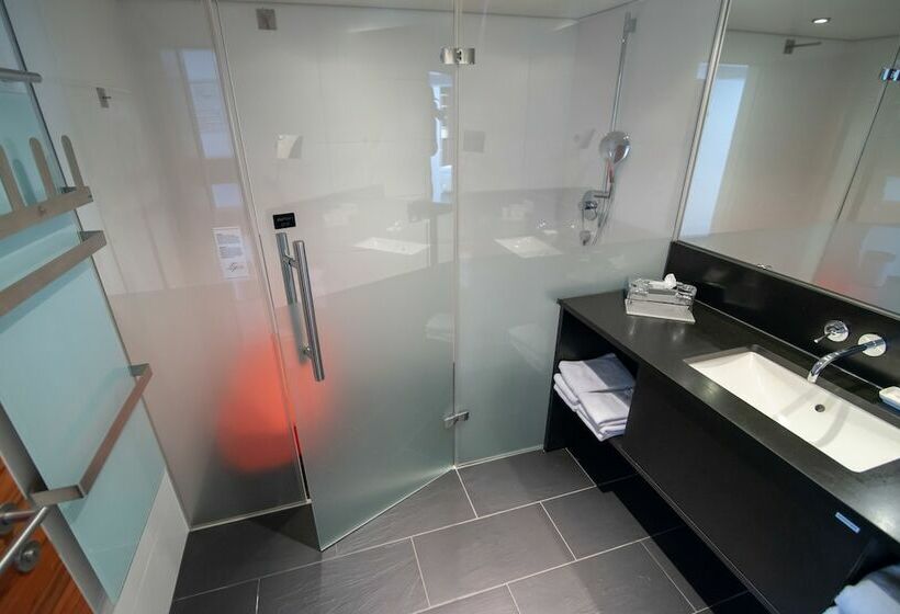 디럭스 룸, Pepis Ski