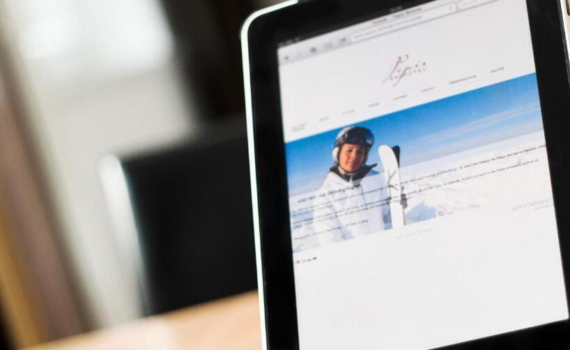 디럭스 룸, Pepis Ski