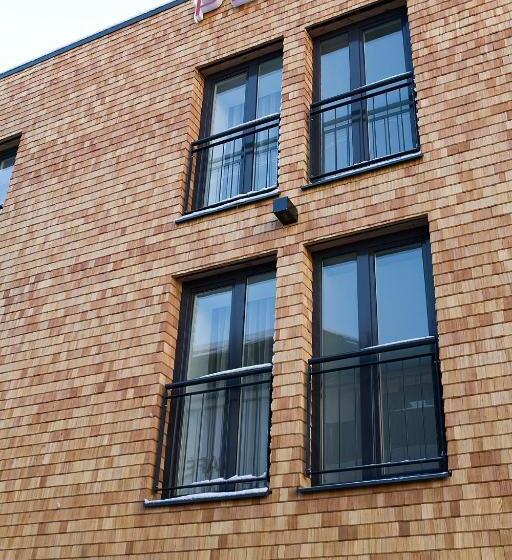 펜트하우스 스위트, Pepis Ski