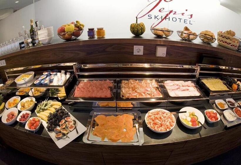 펜트하우스 스위트, Pepis Ski