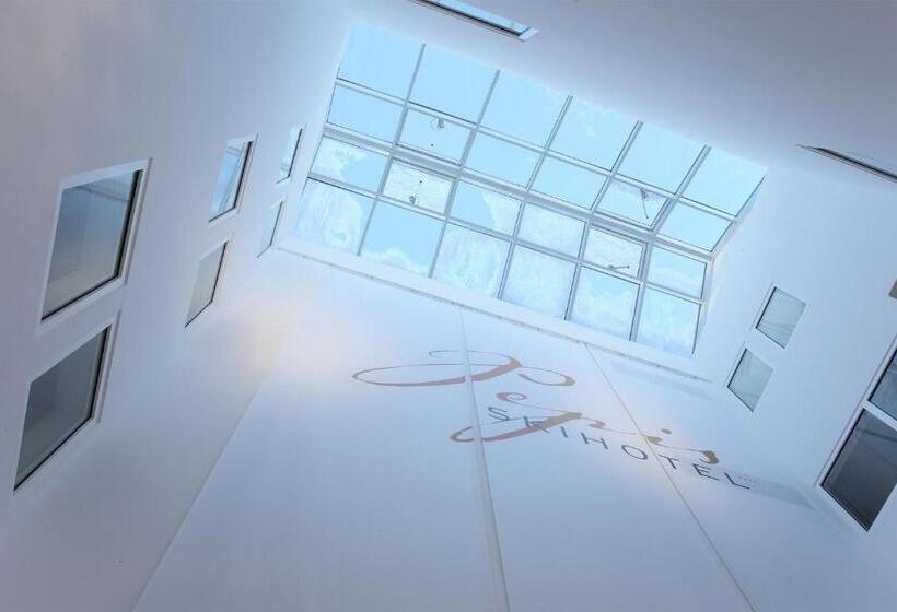 디럭스 룸, Pepis Ski