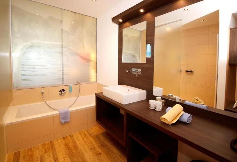 סוויטת ג'וניור עם טרסה, Zum Senner Suites Zillertal