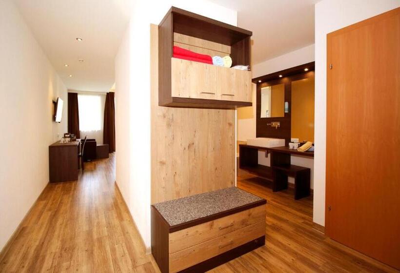 סוויטת ג'וניור עם טרסה, Zum Senner Suites Zillertal