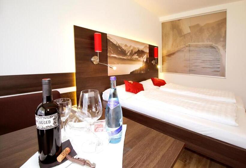 Полулюкс Одноместный с Террасой, Zum Senner Suites Zillertal