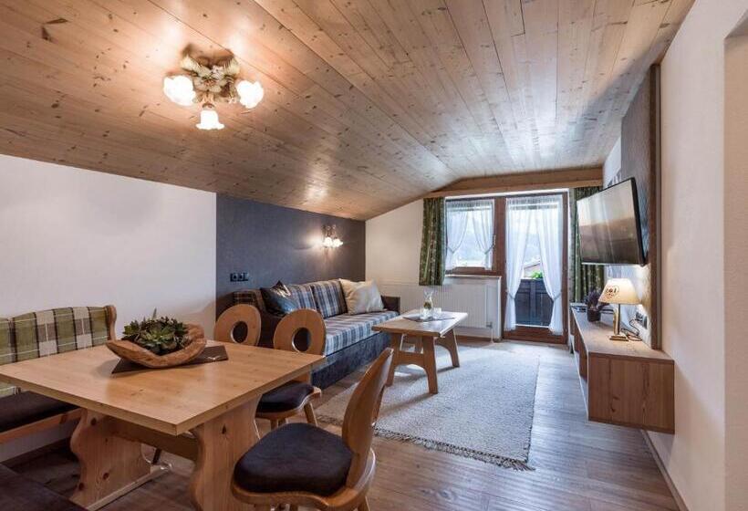 Люкс 2 Спальни, Landhaus Zillertal