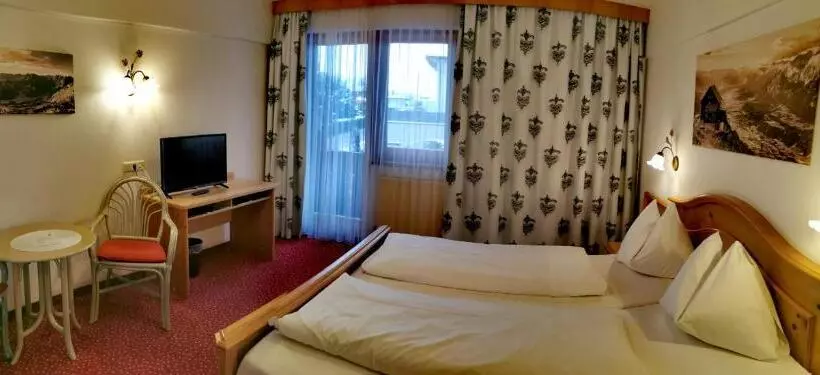 エコノミールーム, Landhaus Zillertal