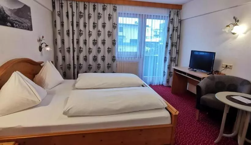 エコノミールーム, Landhaus Zillertal