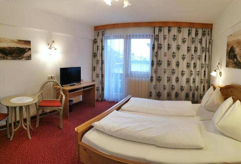 Номер Economy, Landhaus Zillertal