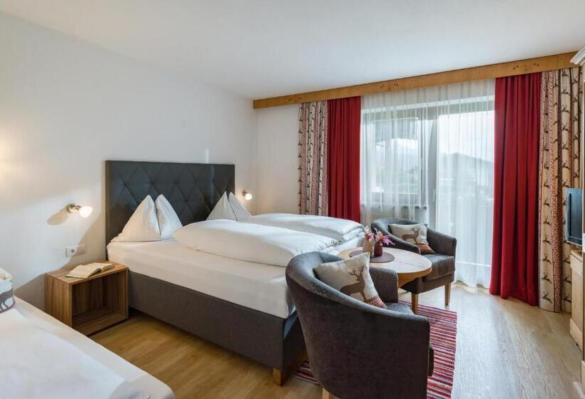 Номер Стандарт с Балконом, Landhaus Zillertal