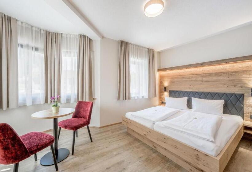 标准间带阳台, Gasthof Schroll