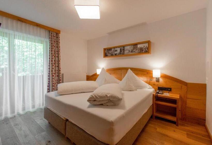 经济房, Gasthof Weberbauer