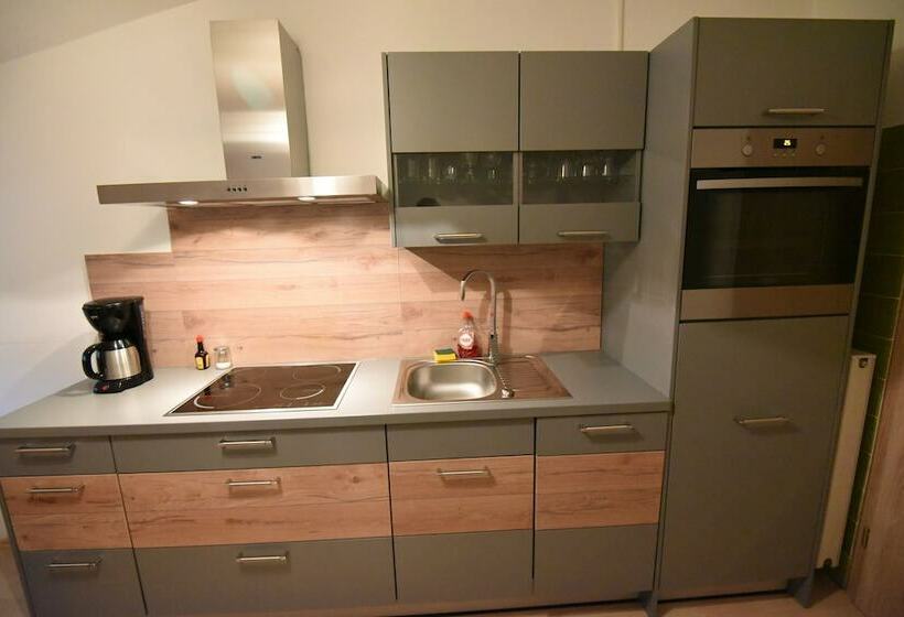 شقة غرفتين, Gästehaus Zwischenberger