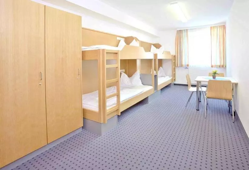 スタンダード4人部屋, Jugendgästehaus Linz