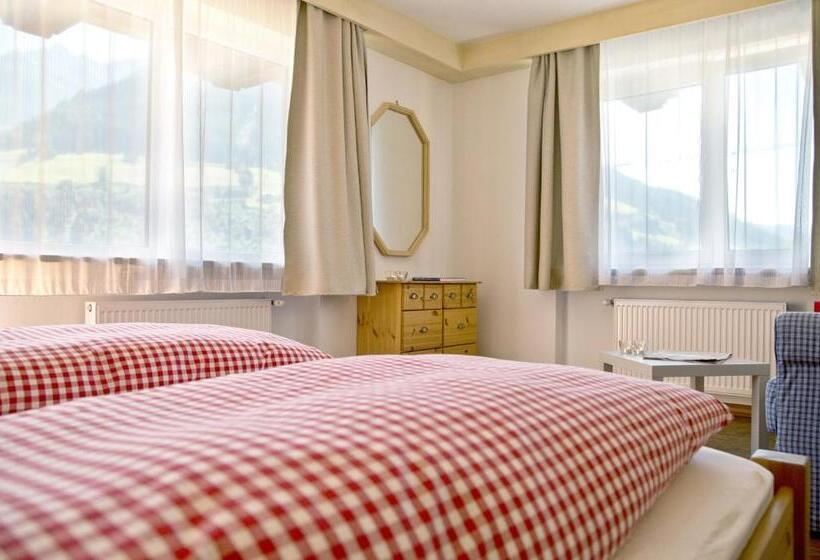 חדר סטנדרט לשלושה, Alphotel Mittersill