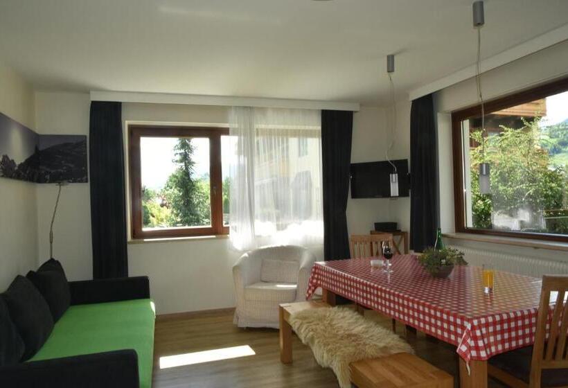 דירת שלושה חדרים, Alphotel Mittersill