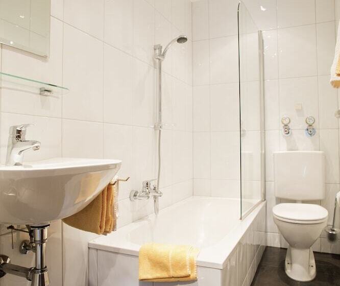 Апартаменты 3 Спальни, Alphotel Mittersill