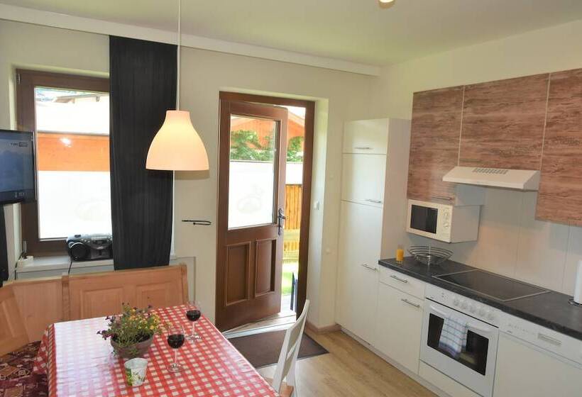 דירת חדר, Alphotel Mittersill