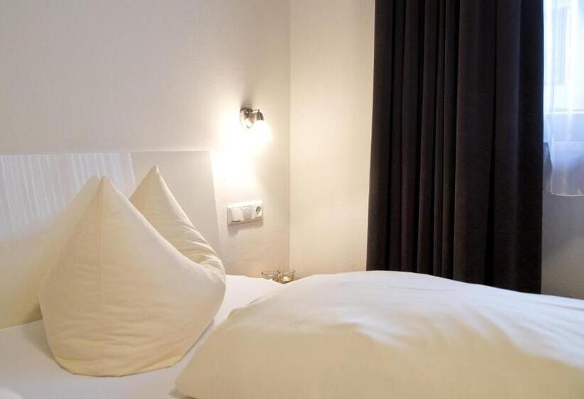 Апартаменты 3 Спальни, Alphotel Mittersill