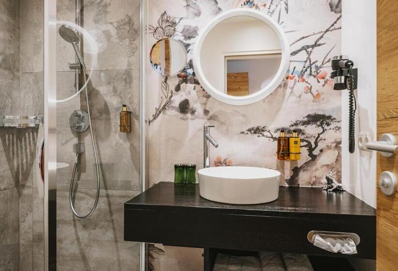 标准间, Flachauerhof