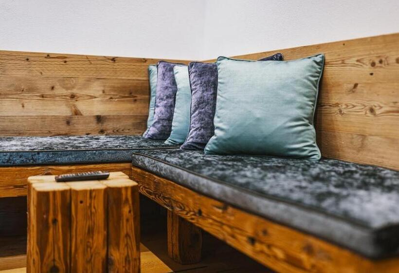 高级大房间, Flachauerhof