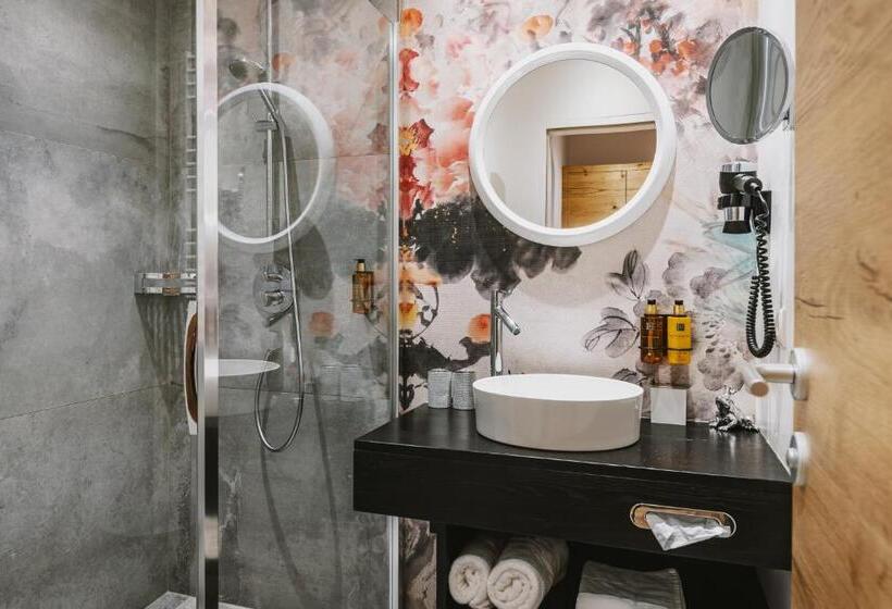 带阳台的豪华间, Flachauerhof