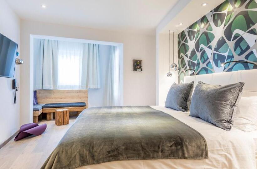 带阳台的豪华间, Flachauerhof