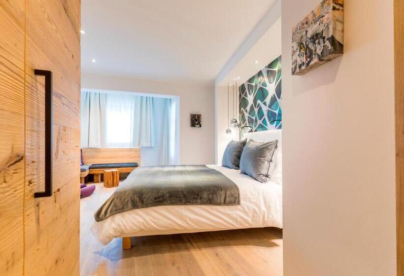 经济房, Flachauerhof