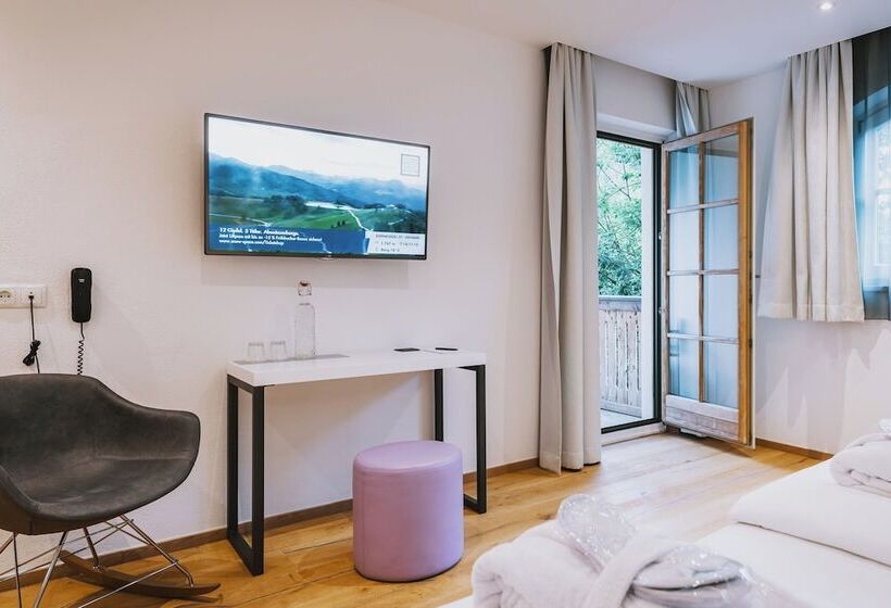 带阳台的豪华间, Flachauerhof