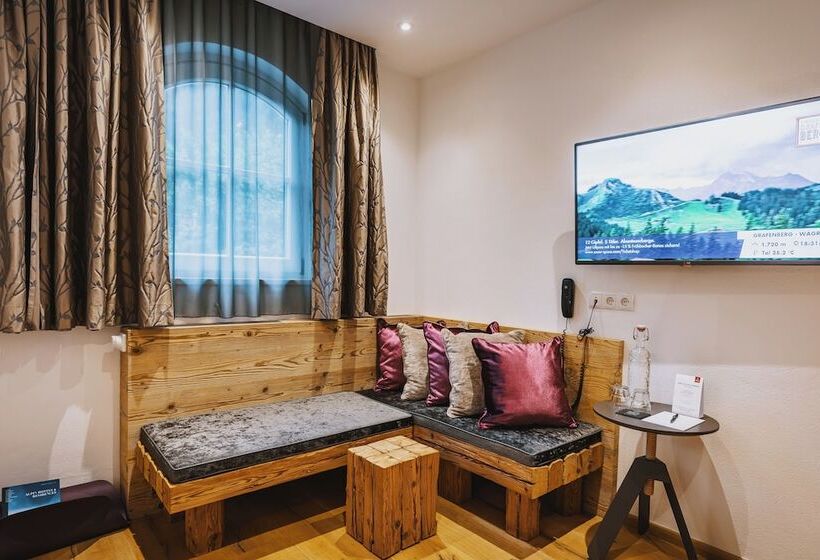 家庭间, Flachauerhof