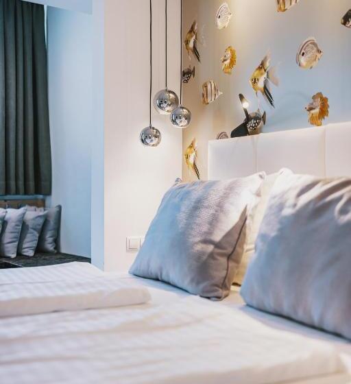 家庭间, Flachauerhof