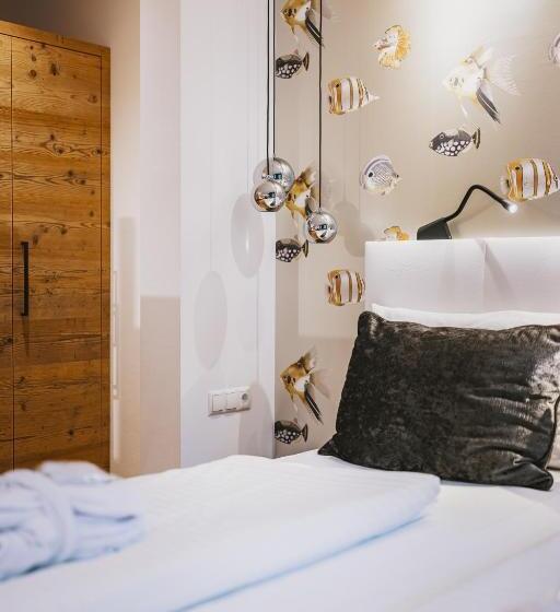 家庭间, Flachauerhof