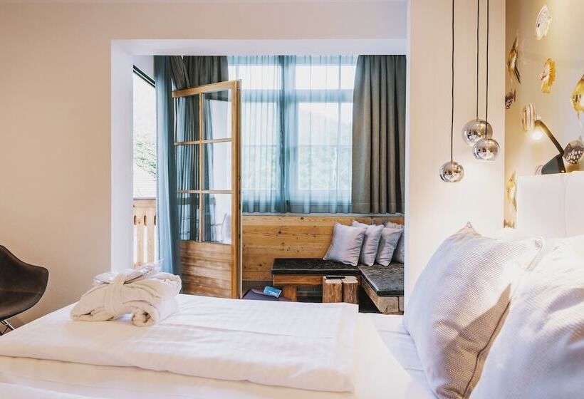 家庭间, Flachauerhof