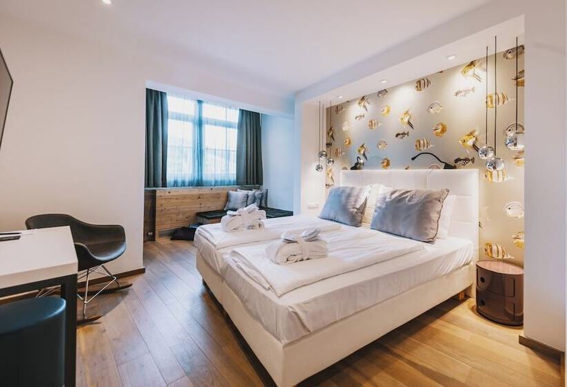 家庭间, Flachauerhof