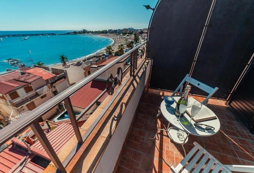 オーシャンビュースーペリアールーム, B&b Marranzano