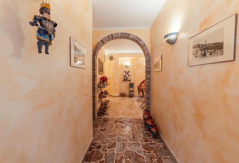 غرفة قياسية مزوَّدة بشُرفة, B&b Marranzano